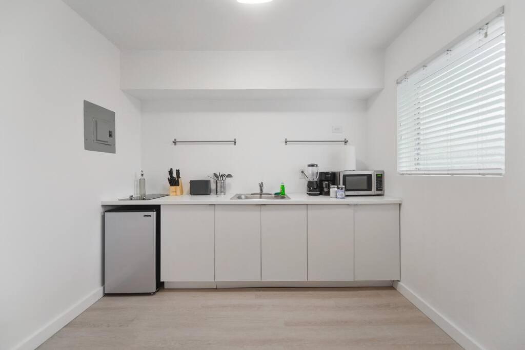 Beautiful Apt 2/2 Near The Beach Miami Exterior photo